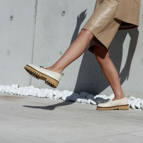 emmy loafer beige and white