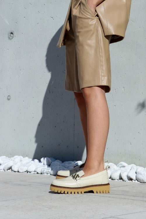 emmy loafer beige and white