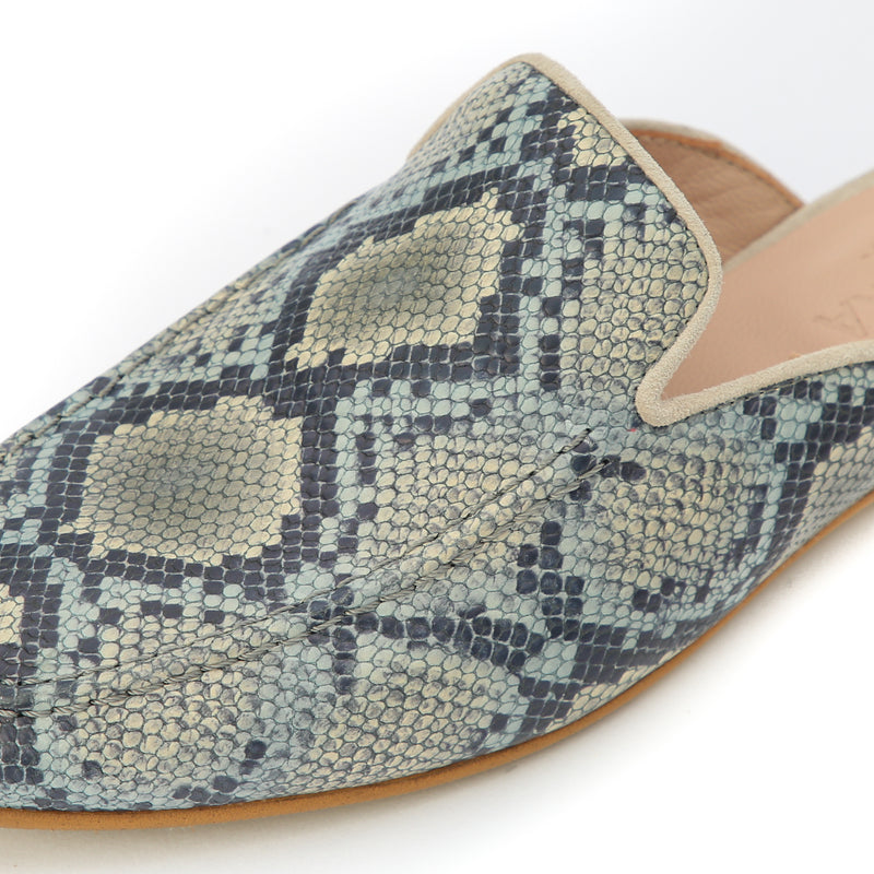 Barbara muiltjes - snake light blue