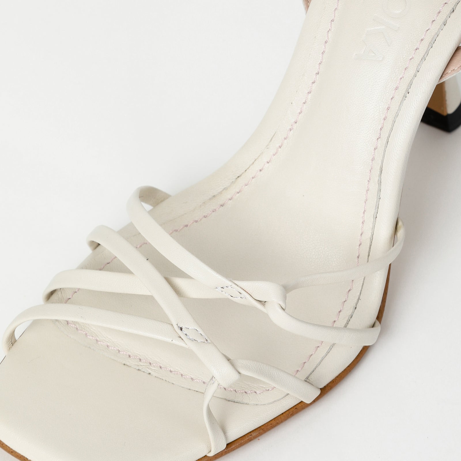 Heel ka sandal shop